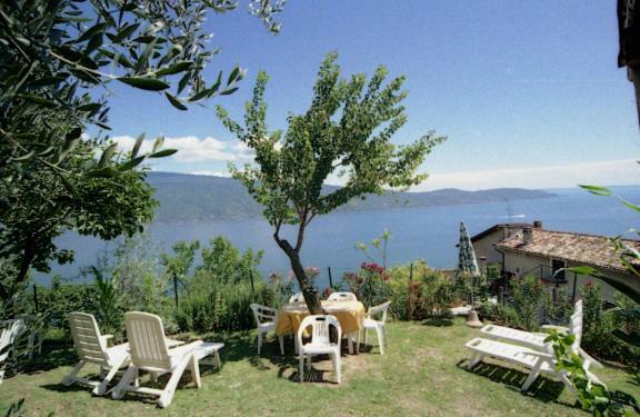 Appartamenti Serena - Nonna Agnese Gargnano Extérieur photo